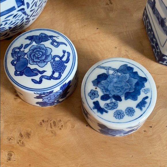 Beautiful pair of Asian Ginger Jars - Picture 9 of 10